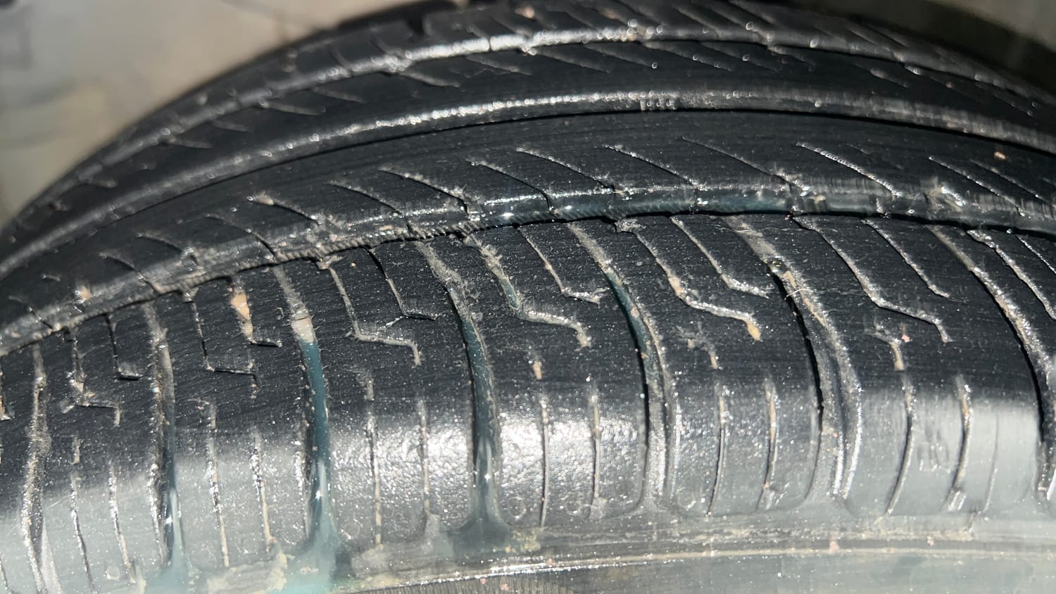 Used 2016 Honda Amaze 1.2 VX i-VTEC Petrol Manual tyres LEFT FRONT TYRE TREAD VIEW