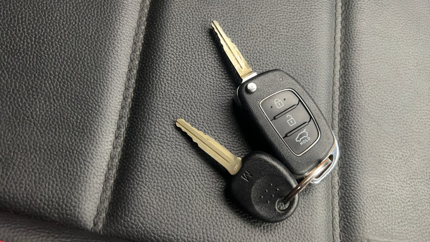Used 2022 Hyundai Venue S Plus 1.2 Petrol Petrol Manual extra CAR KEY VIEW
