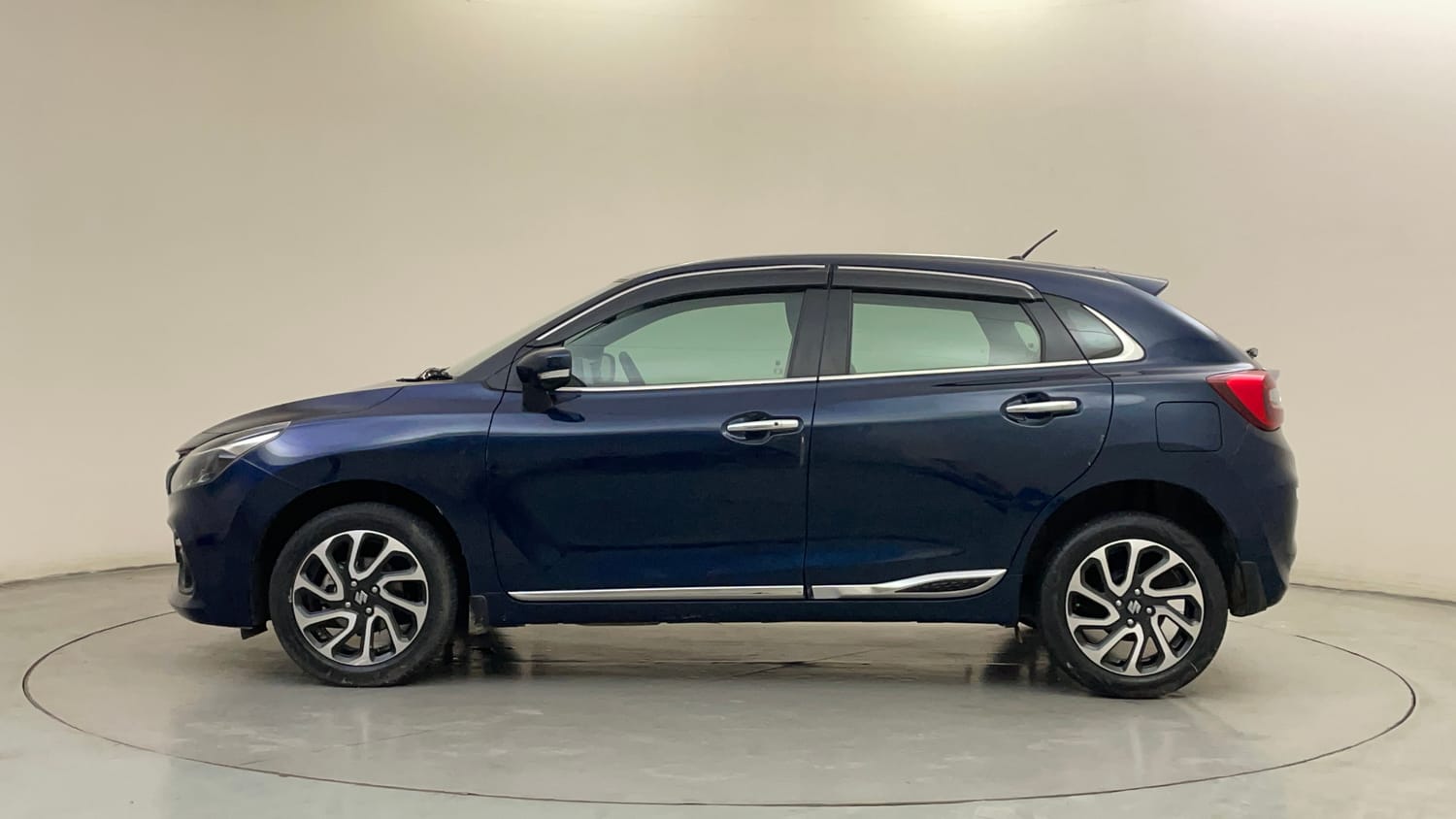 Used 2022 Maruti Suzuki Baleno Alpha AGS Petrol Automatic exterior LEFT SIDE VIEW