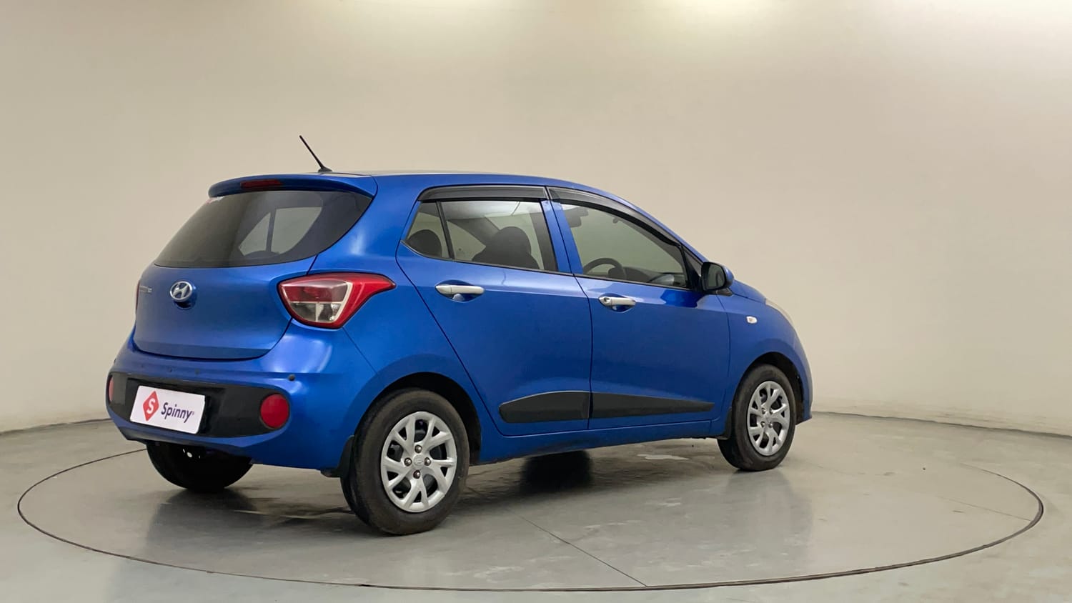 Used 2018 Hyundai Grand i10 Magna 1.2 Kappa VTVT Petrol Manual exterior RIGHT REAR CORNER VIEW