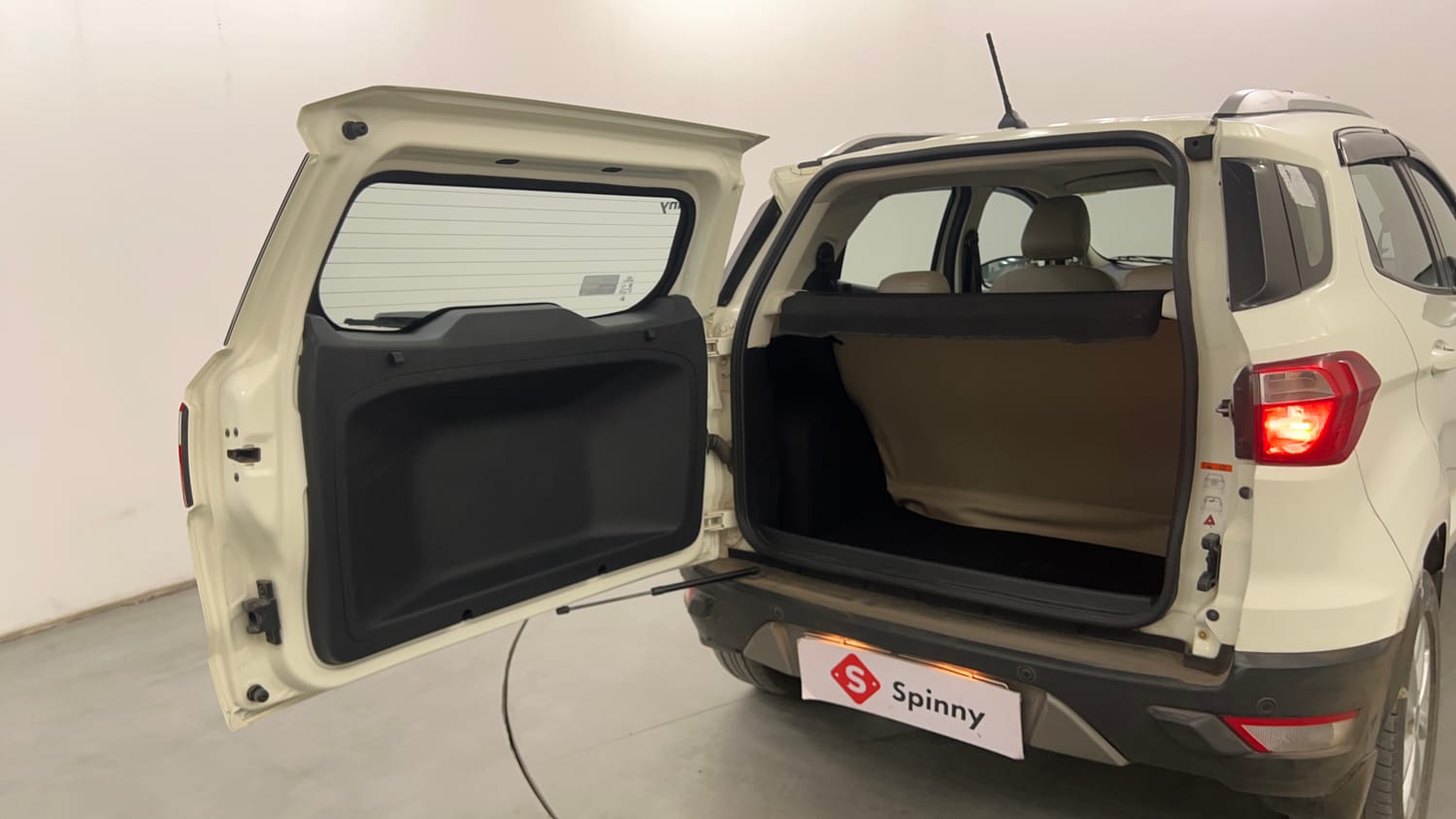 Used 2021 Ford EcoSport Titanium 1.5L TDCi Diesel Manual interior DICKY DOOR OPEN VIEW
