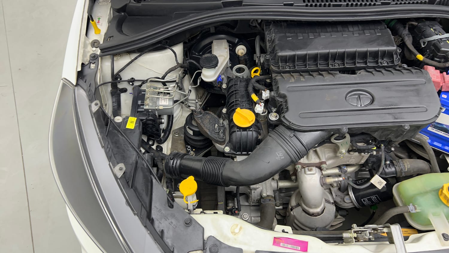 Used 2023 Tata Tiago XT CNG Cng Manual engine ENGINE RIGHT SIDE VIEW