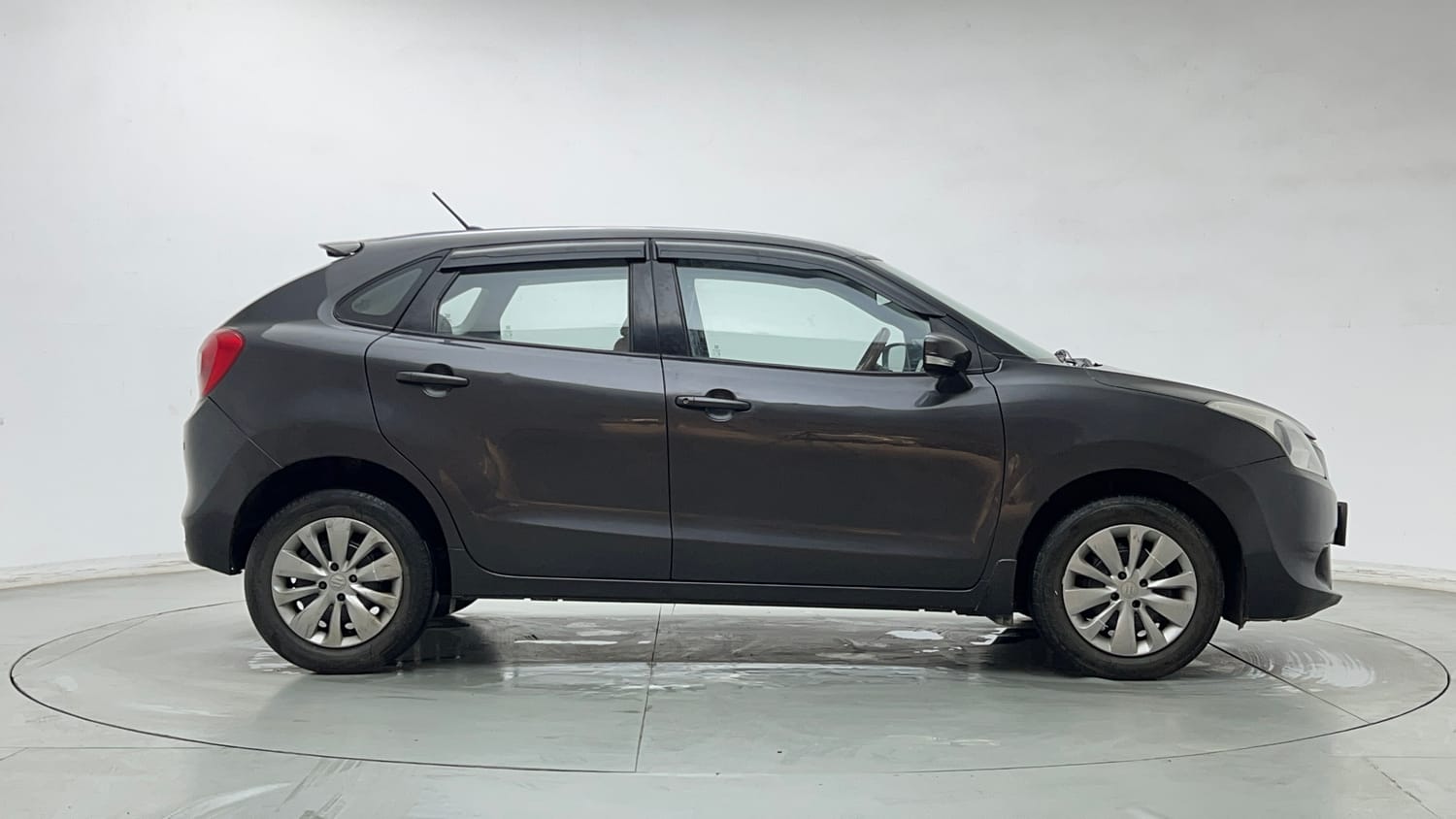 Used 2017 Maruti Suzuki Baleno Delta 1.2 Petrol Manual exterior RIGHT SIDE VIEW