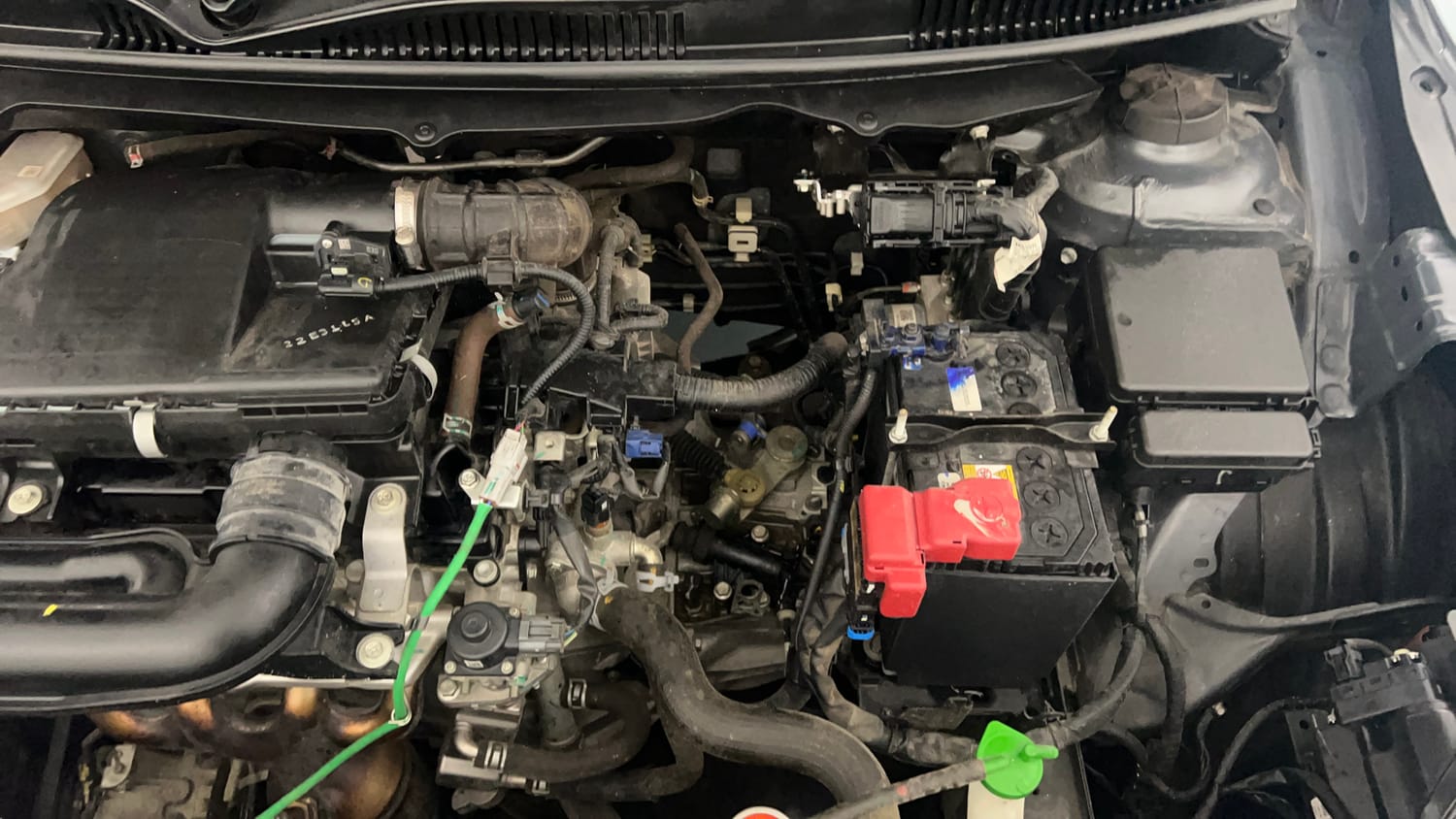 Used 2022 Maruti Suzuki Baleno Delta MT Petrol Manual engine ENGINE LEFT SIDE VIEW