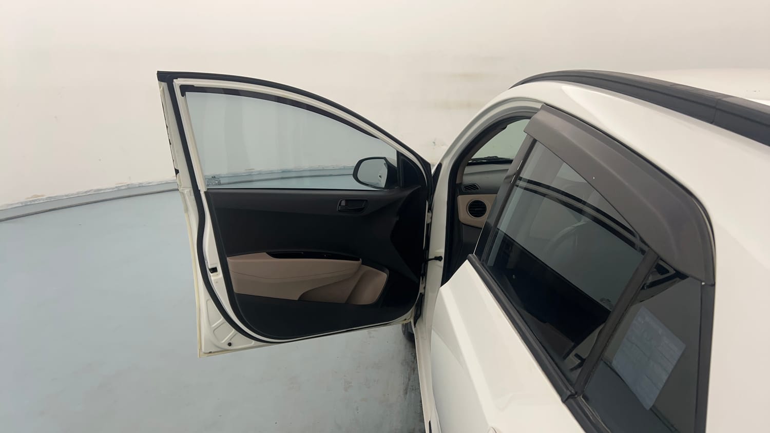Used 2019 Hyundai Grand i10 Magna 1.2 Kappa VTVT Petrol Manual interior LEFT FRONT DOOR OPEN VIEW