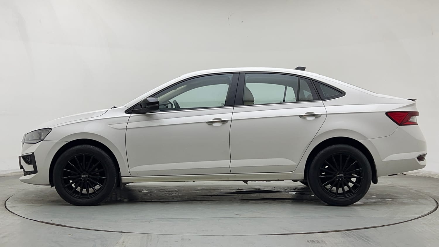 Used 2022 Skoda Slavia Ambition 1.0L TSI AT Petrol Automatic exterior LEFT SIDE VIEW