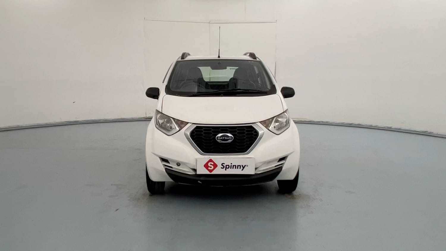Used 2016 Datsun Redi-GO S Petrol Manual exterior FRONT VIEW