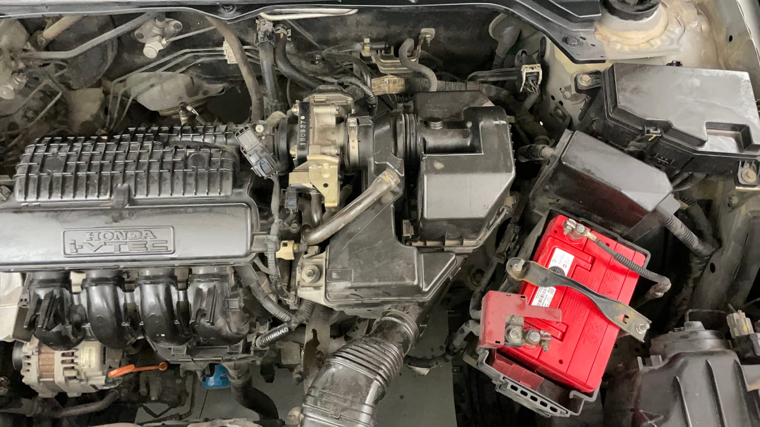 Used 2018 Honda Amaze 1.2 V MT Petrol Petrol Manual engine ENGINE LEFT SIDE VIEW