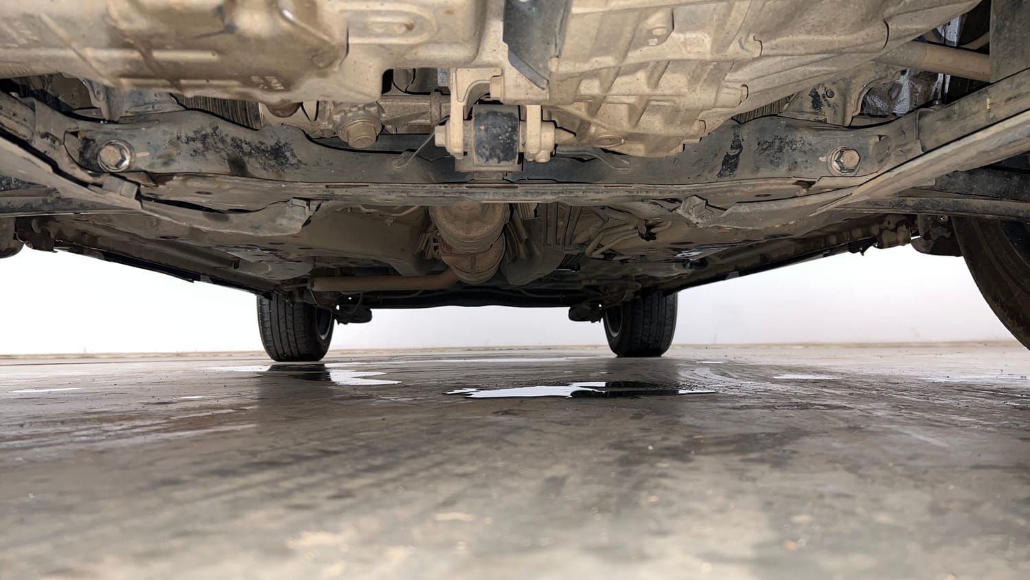 Used 2019 Honda BR-V V Petrol Petrol Manual extra FRONT LEFT UNDERBODY VIEW