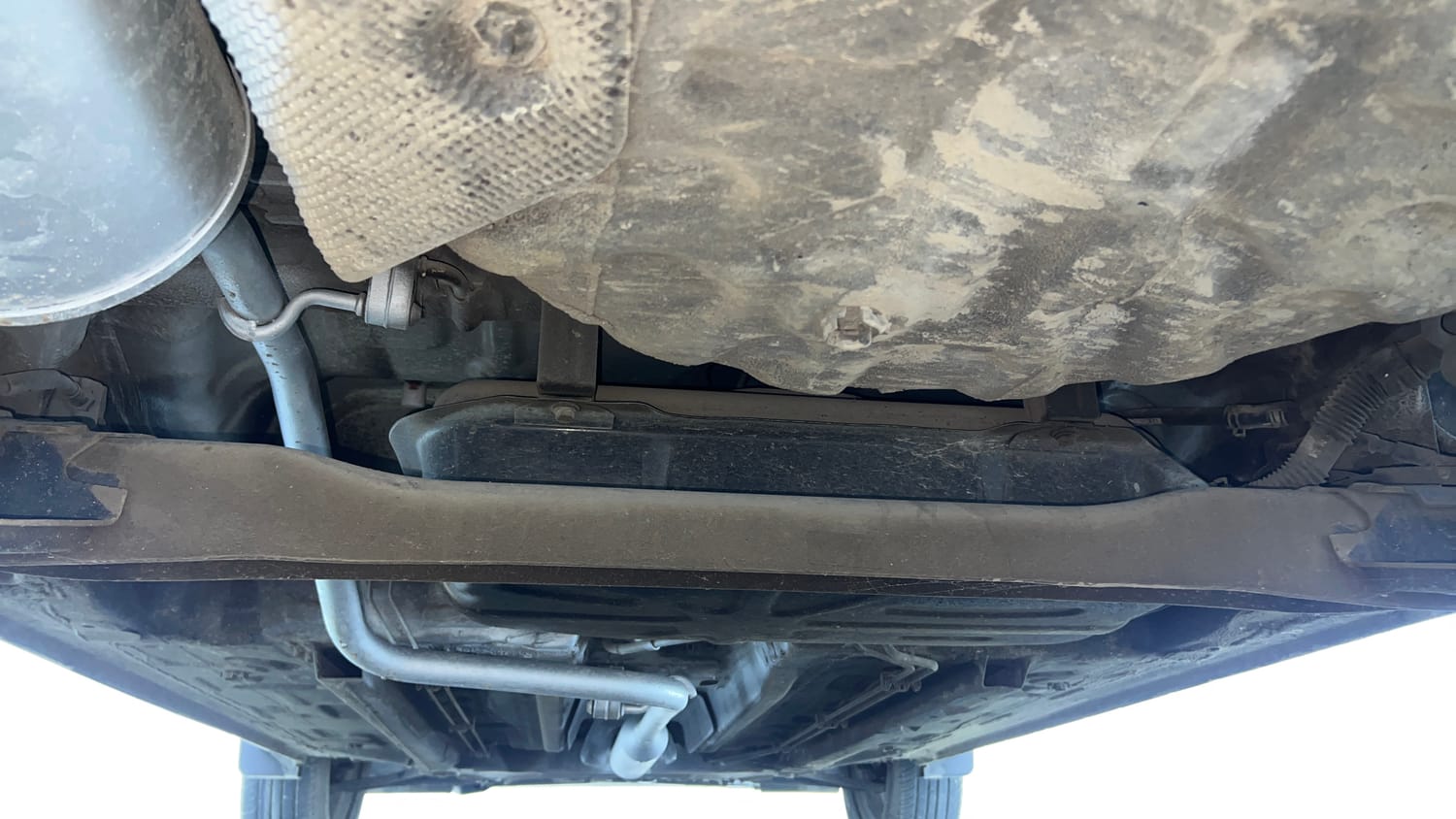 Used 2022 Renault Kiger RXT MT Petrol Manual extra REAR UNDERBODY VIEW (TAKEN FROM REAR)