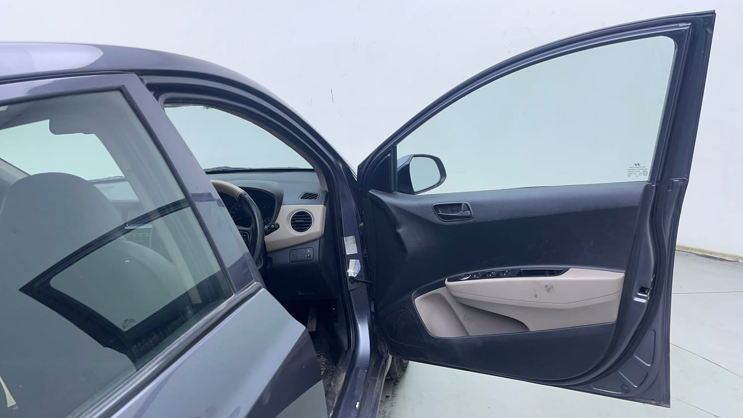 Used 2018 Hyundai Grand i10 Magna AT 1.2 Kappa VTVT Petrol Automatic interior RIGHT FRONT DOOR OPEN VIEW