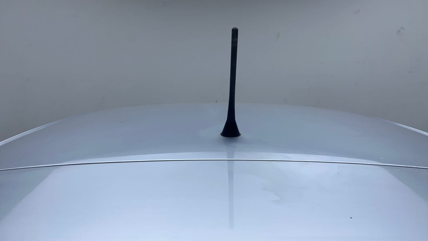 Used 2015 Volkswagen Polo Trendline 1.2L (P) Petrol Manual exterior EXTERIOR ROOF VIEW