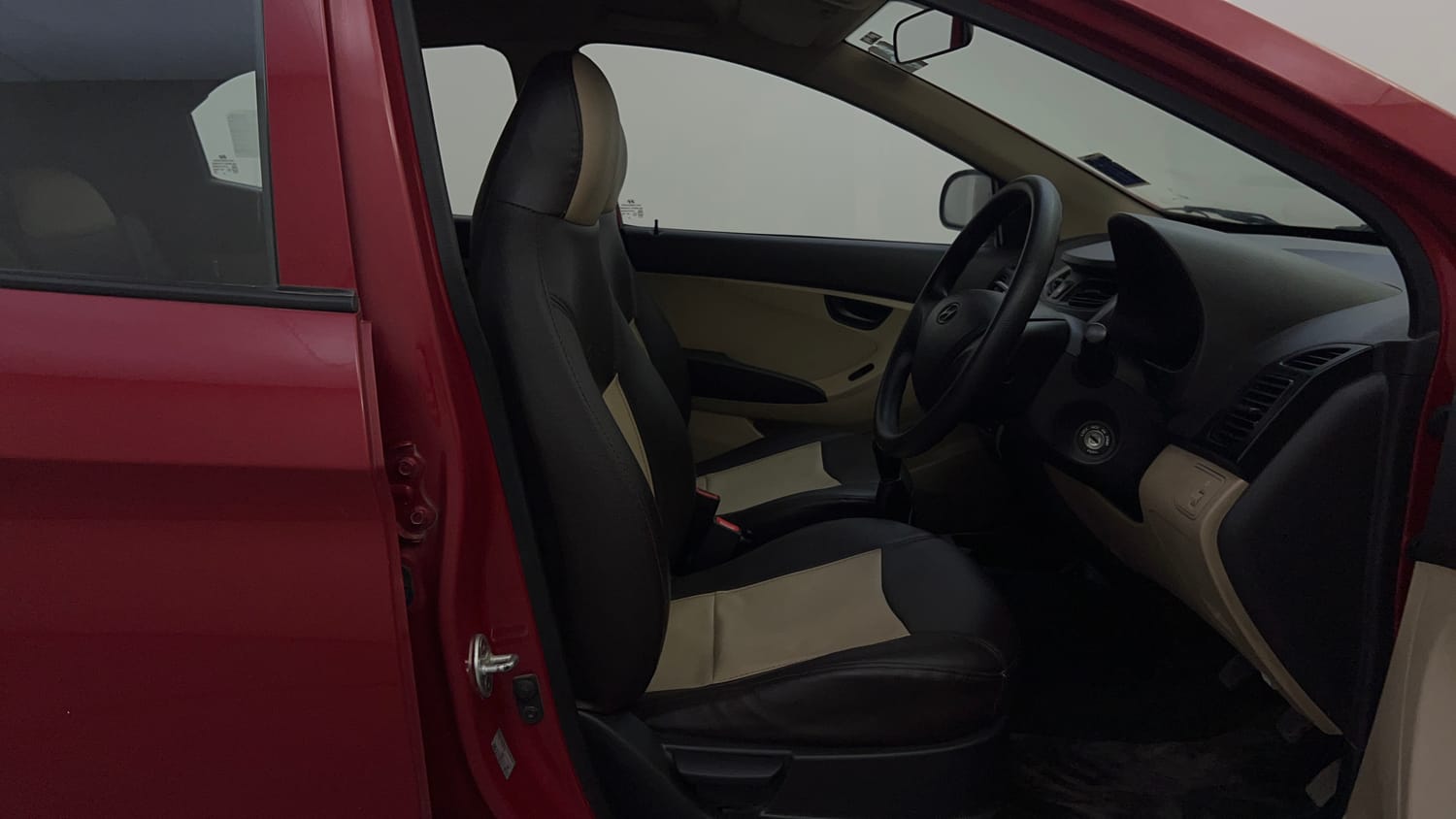 Used 2016 Hyundai Eon Era Petrol Manual interior RIGHT SIDE FRONT DOOR CABIN VIEW