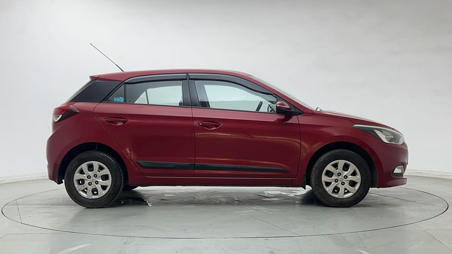 Used 2015 Hyundai Elite i20 Sportz 1.2 Petrol Manual exterior RIGHT SIDE VIEW