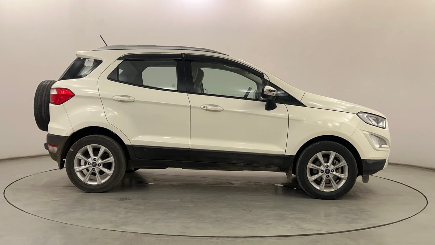 Used 2021 Ford EcoSport Titanium 1.5L TDCi Diesel Manual exterior RIGHT SIDE VIEW