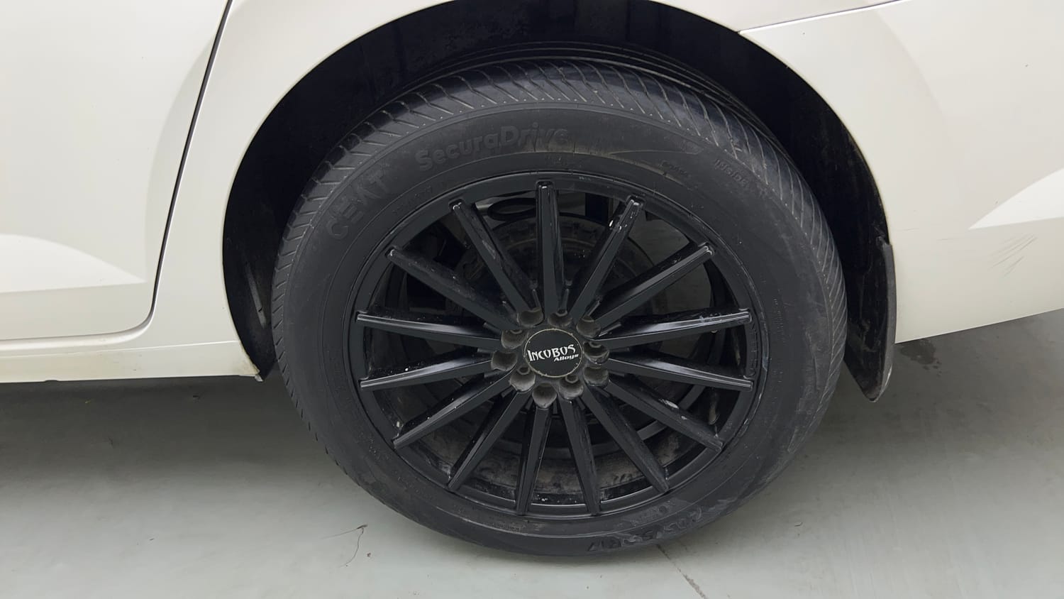 Used 2022 Skoda Slavia Ambition 1.0L TSI AT Petrol Automatic tyres LEFT REAR TYRE RIM VIEW