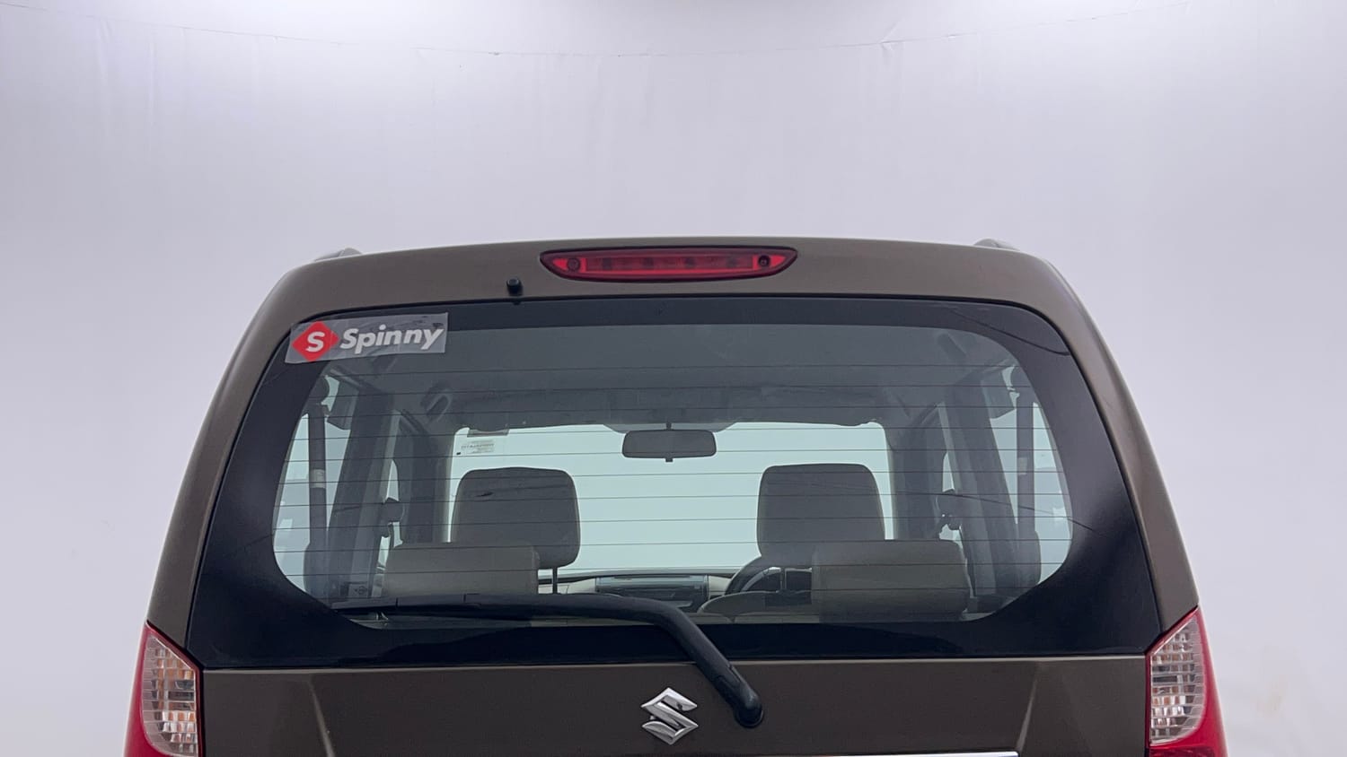 Used 2017 Maruti Suzuki Wagon R VXI Petrol Manual exterior BACK WINDSHIELD VIEW