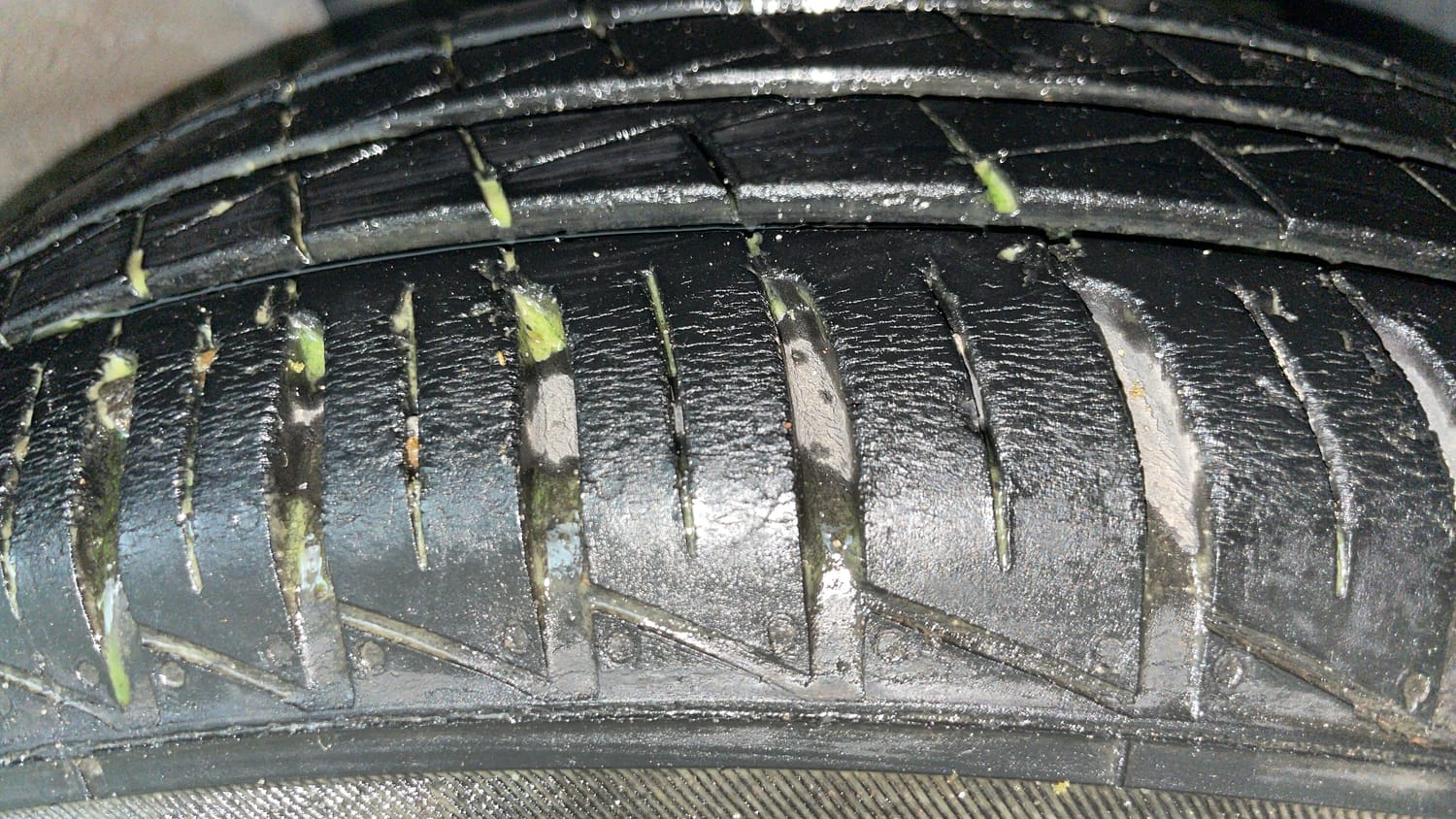 Used 2023 Renault Kwid CLIMBER AMT Petrol Automatic tyres RIGHT FRONT TYRE TREAD VIEW
