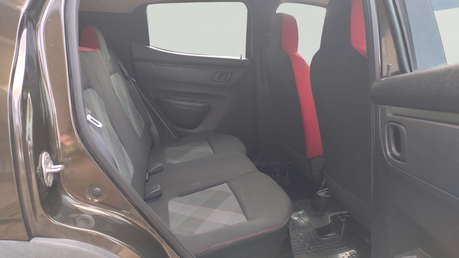 Used 2021 Renault Kwid RXT 1.0 Opt Petrol Manual interior RIGHT SIDE REAR DOOR CABIN VIEW