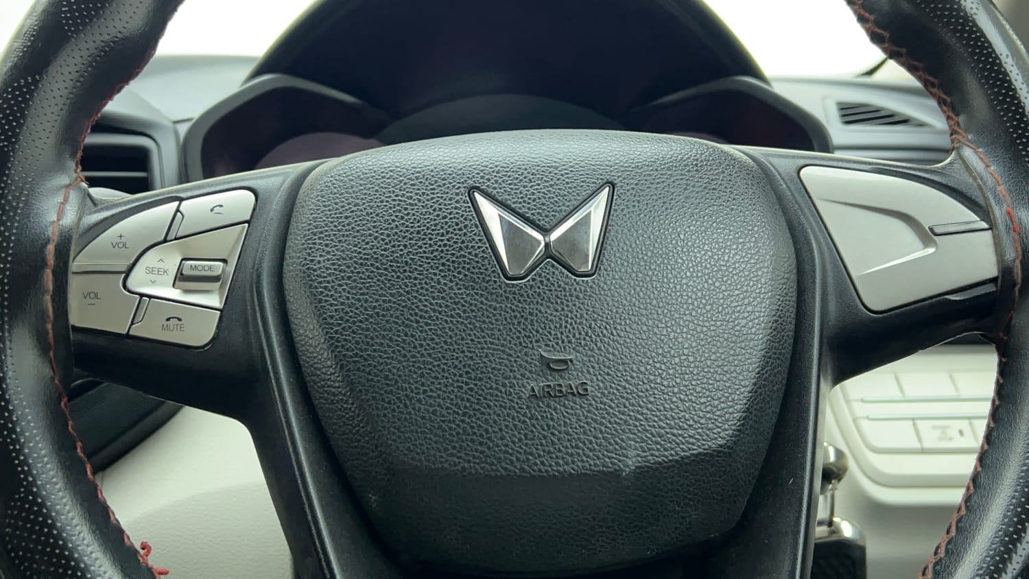Used 2022 Mahindra XUV 300 W6 1.2 Petrol Petrol Manual top_features Steering mounted controls