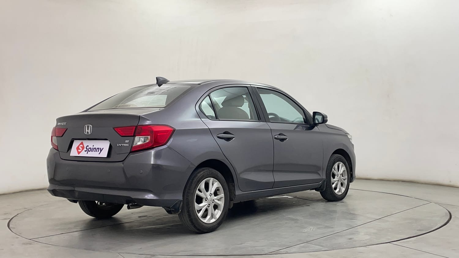 Used 2021 Honda Amaze 1.2 VX CVT Petrol Petrol Automatic exterior RIGHT REAR CORNER VIEW