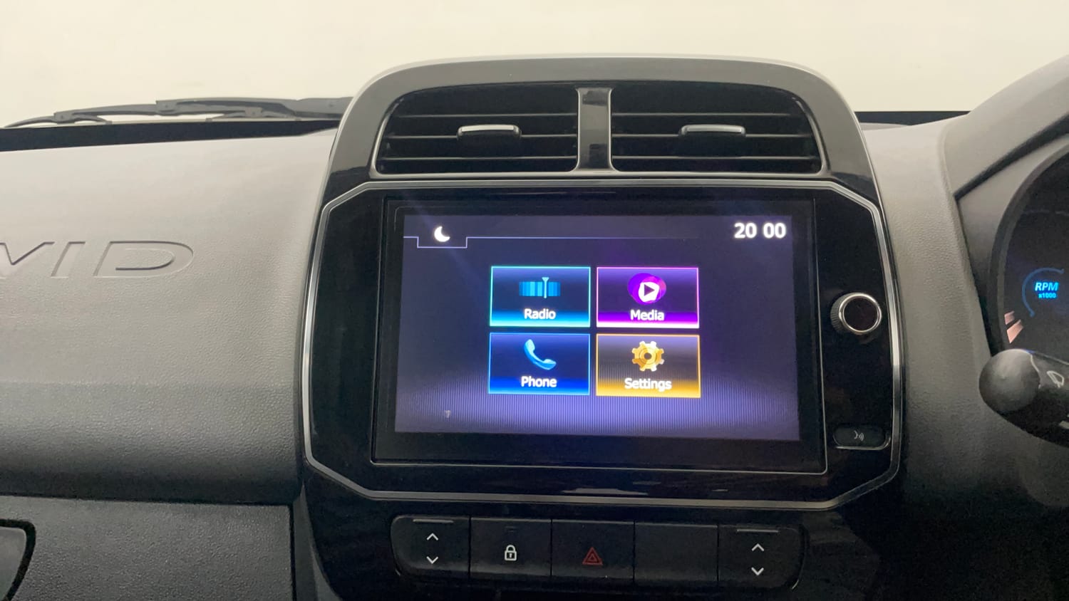 Used 2021 Renault Kwid RXT 1.0 AMT (O) Petrol Automatic interior MUSIC SYSTEM & AC CONTROL VIEW