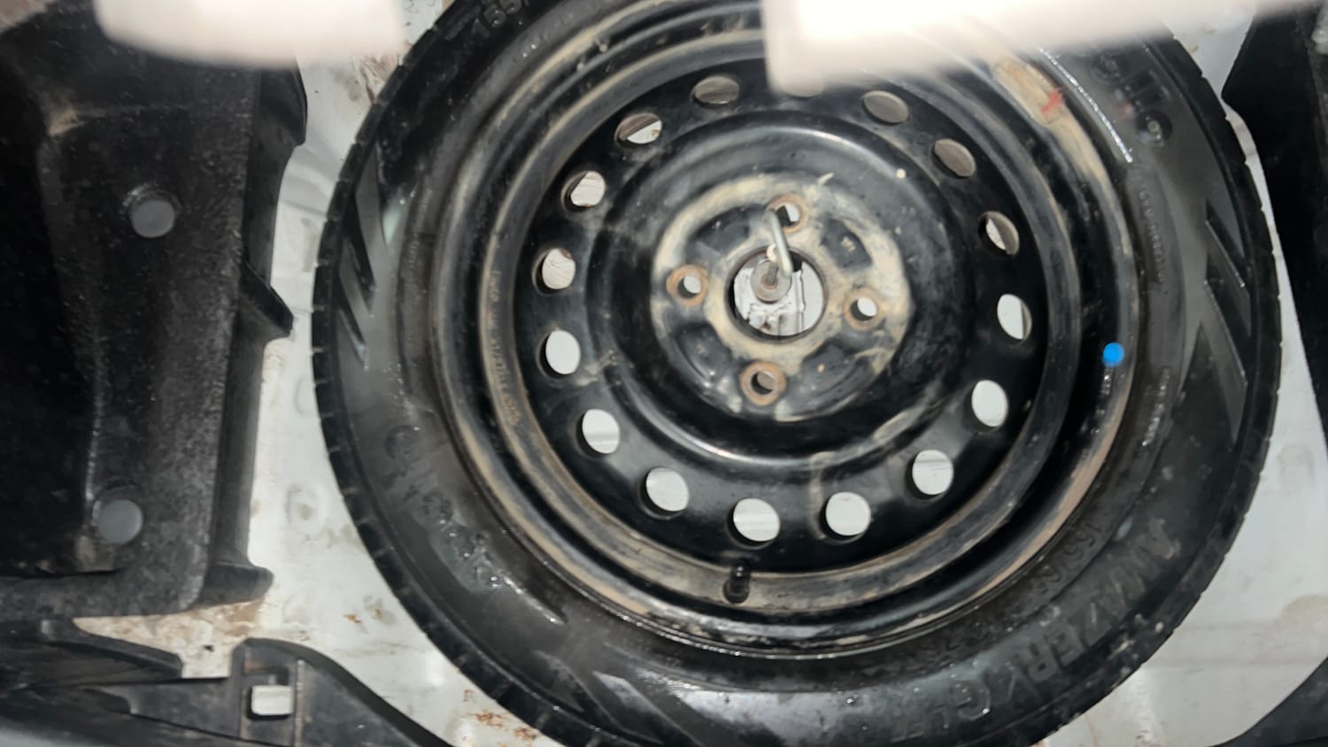 Used 2015 Maruti Suzuki Wagon R VXI Petrol Manual tyres SPARE TYRE VIEW