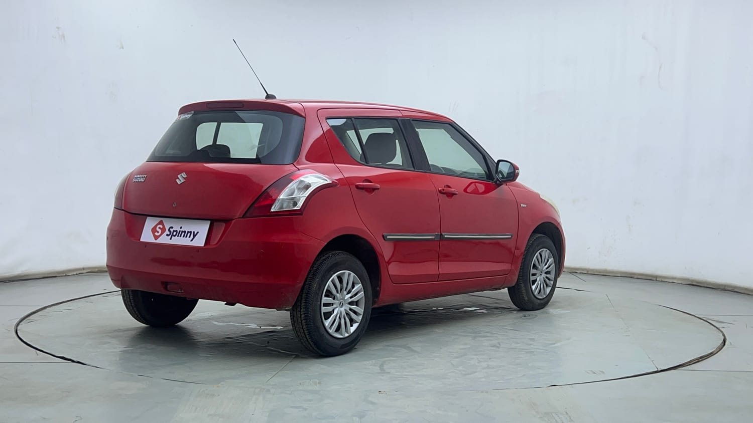 Used 2015 Maruti Suzuki Swift VXi Petrol Manual exterior RIGHT REAR CORNER VIEW