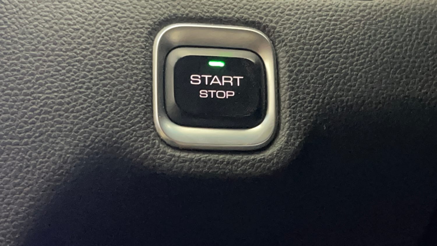 Used 2023 MG Motors Hector Smart Pro 1.5 Turbo MT Petrol Manual top_features Keyless start