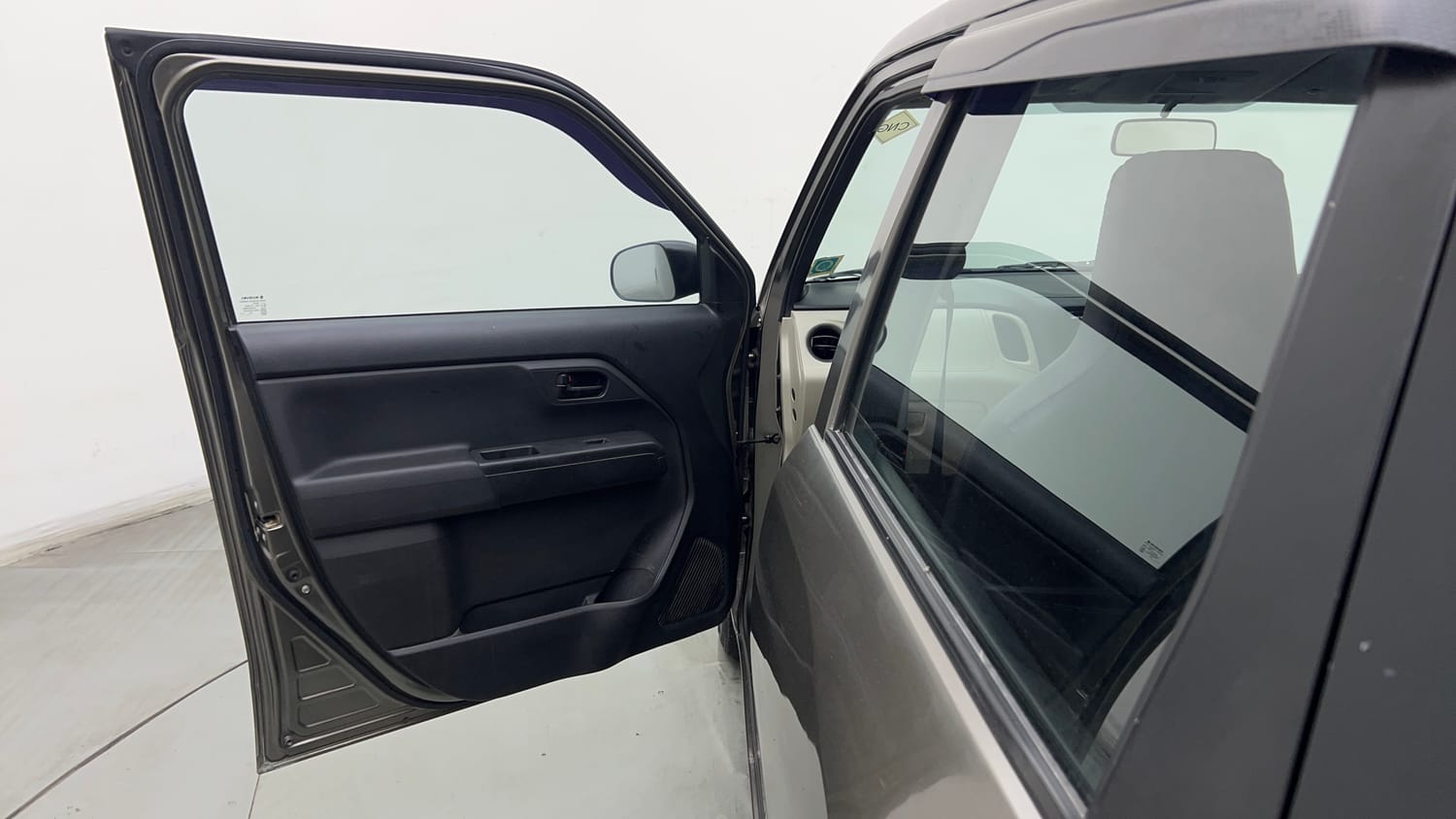Used 2020 Maruti Suzuki Wagon R LXi 1.0 CNG Cng Manual interior LEFT FRONT DOOR OPEN VIEW
