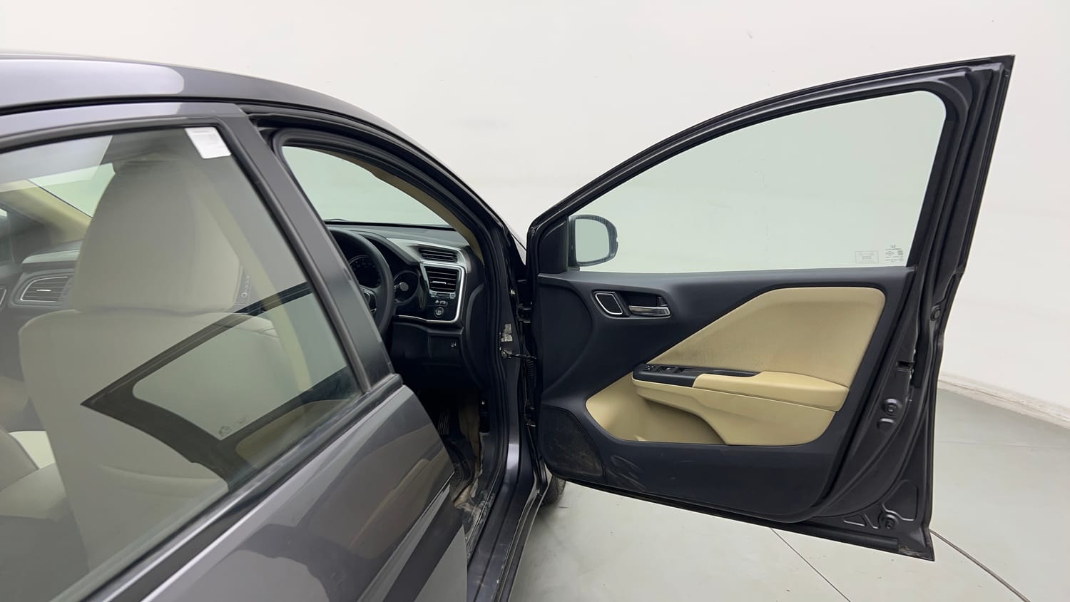Used 2019 Honda City V Petrol Petrol Manual interior RIGHT FRONT DOOR OPEN VIEW