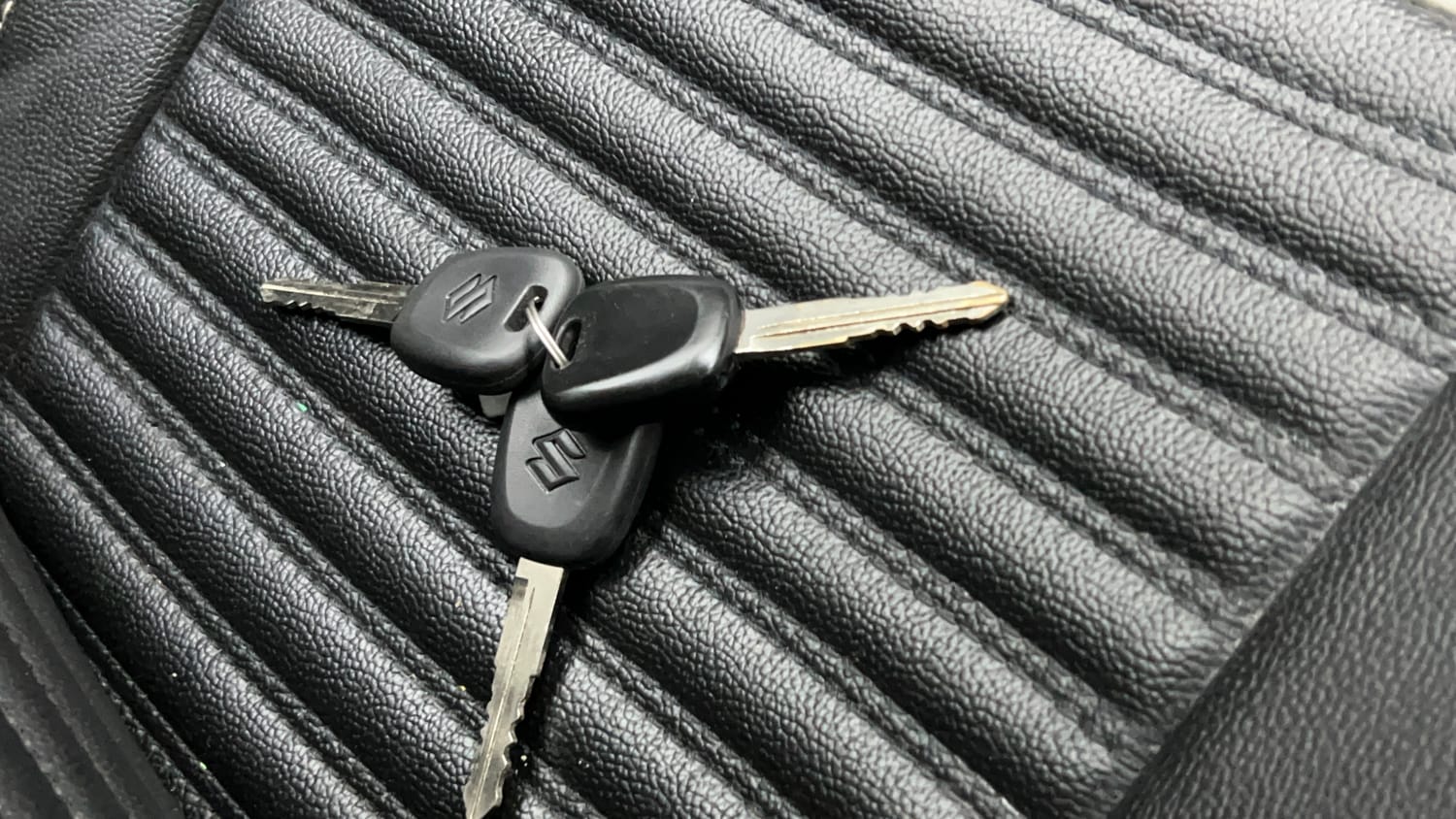 Used 2017 Maruti Suzuki Baleno Sigma 1.2 Petrol Manual extra CAR KEY VIEW