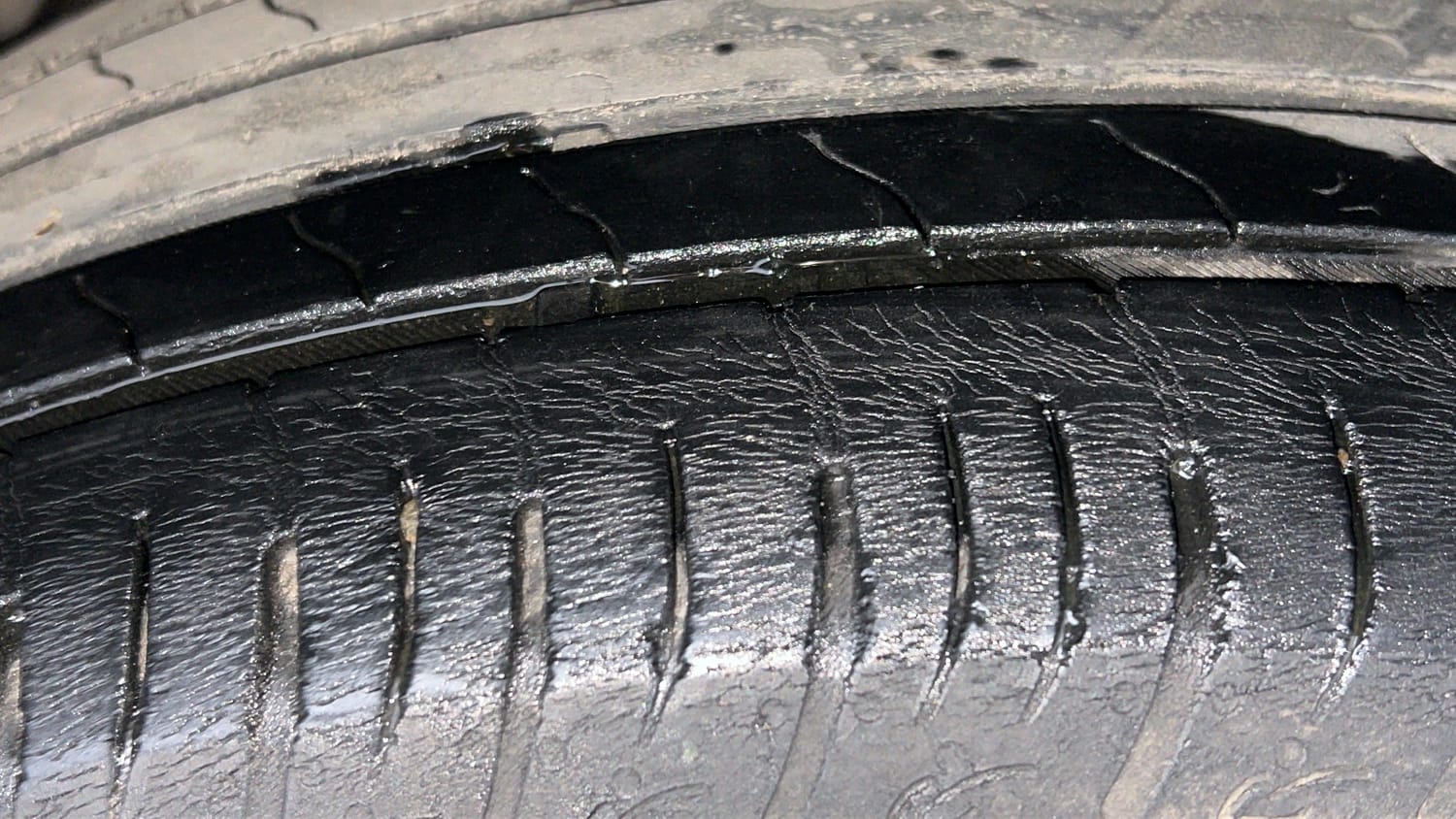 Used 2016 Maruti Suzuki Vitara Brezza [2016-2020] ZDi Plus Diesel Manual tyres RIGHT FRONT TYRE TREAD VIEW