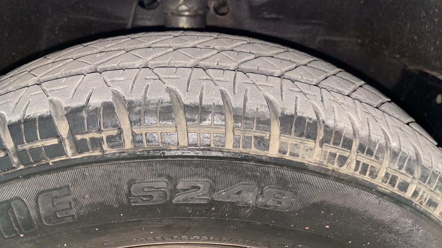 Used 2015 Maruti Suzuki Ritz Vxi BS-IV Petrol Manual tyres RIGHT FRONT TYRE TREAD VIEW