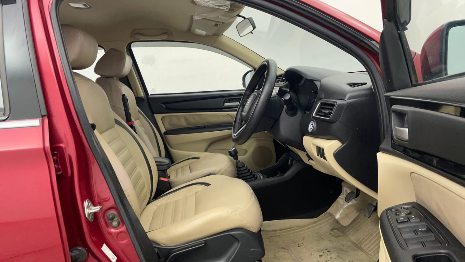 Used 2018 Honda Amaze 1.2 VX MT Petrol Petrol Manual interior RIGHT SIDE FRONT DOOR CABIN VIEW