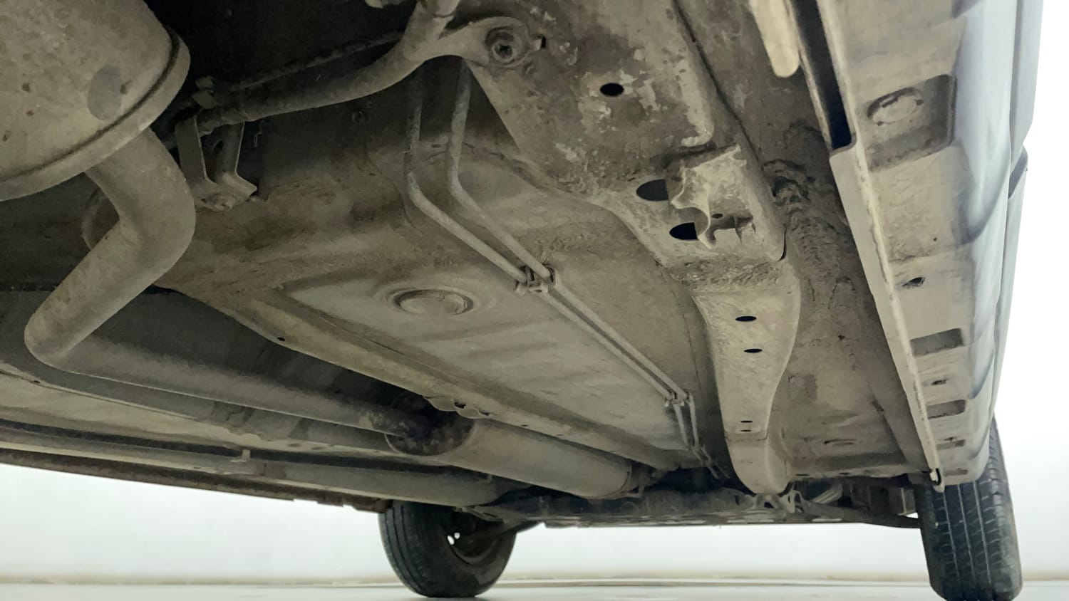 Used 2021 Maruti Suzuki S-Presso VXi AMT Petrol Automatic extra REAR RIGHT UNDERBODY VIEW