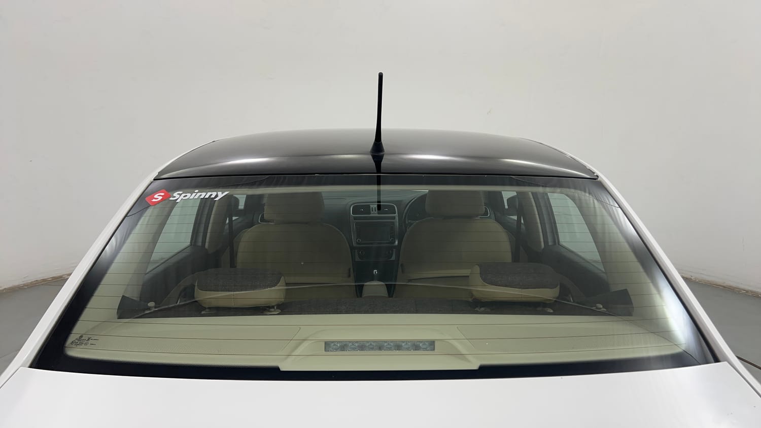 Used 2019 Volkswagen Ameo Highline Plus 1.5L AT (D)16 Alloy Diesel Automatic exterior BACK WINDSHIELD VIEW