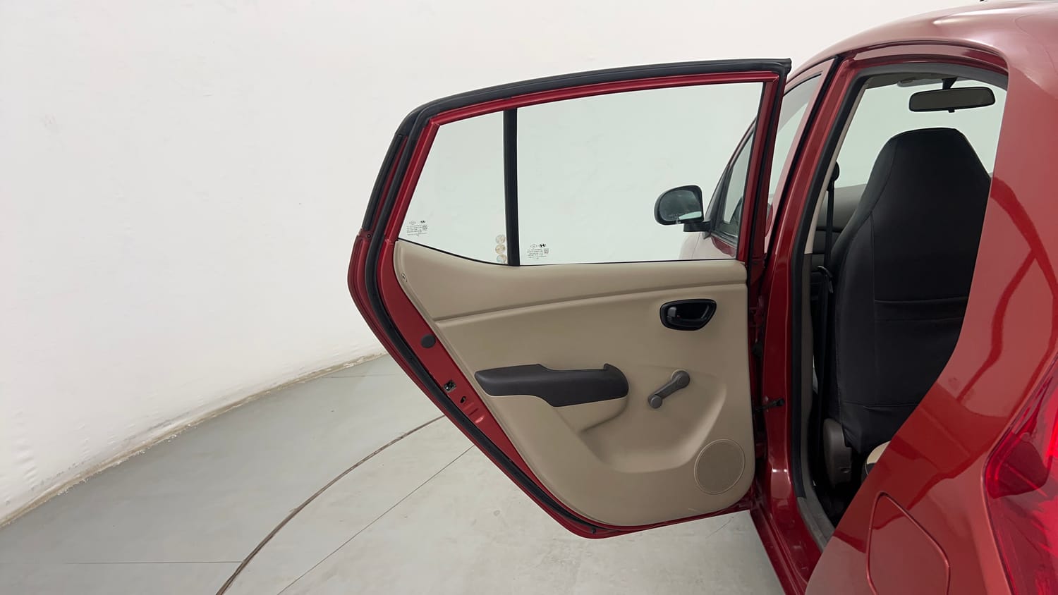 Used 2013 Hyundai i10 Era 1.1 iRDE2 Petrol Manual interior LEFT REAR DOOR OPEN VIEW