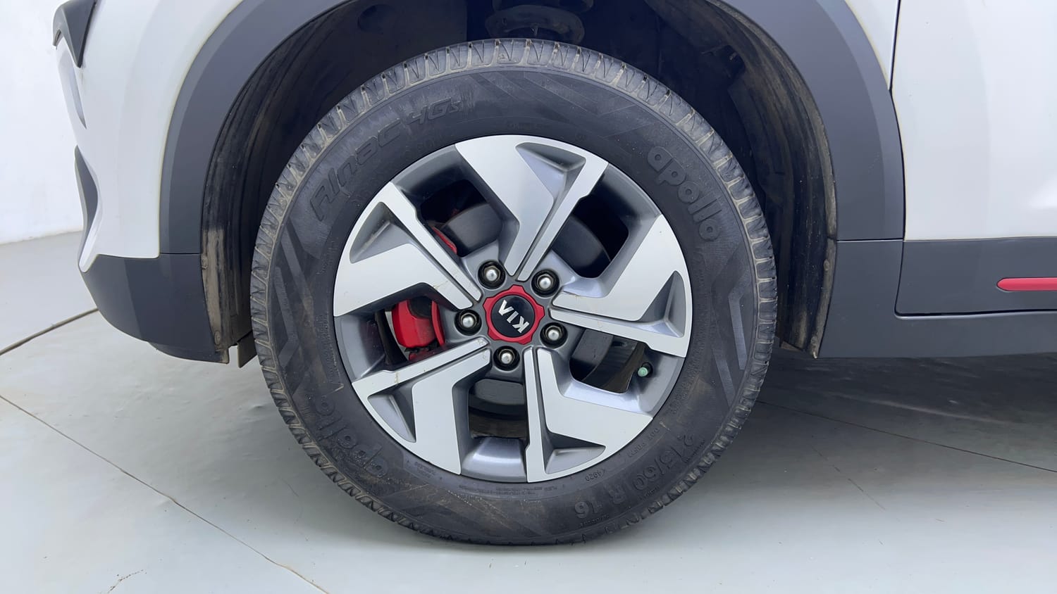 Used 2020 Kia Sonet GTX Plus 1.5 Diesel Manual tyres LEFT FRONT TYRE RIM VIEW
