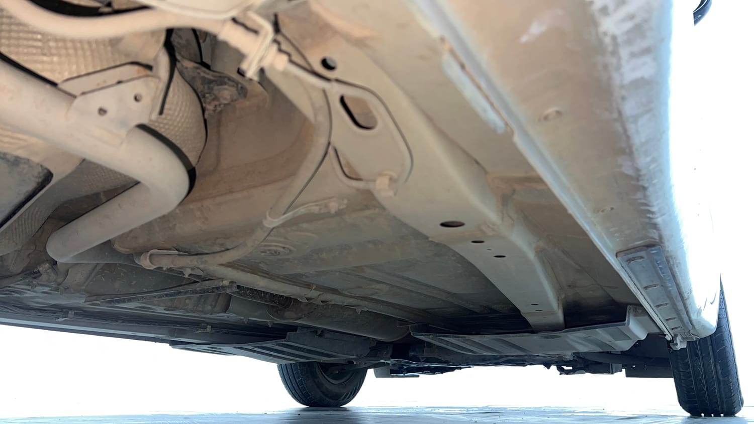 Used 2022 Maruti Suzuki Swift VXi AMT Petrol Automatic extra REAR RIGHT UNDERBODY VIEW