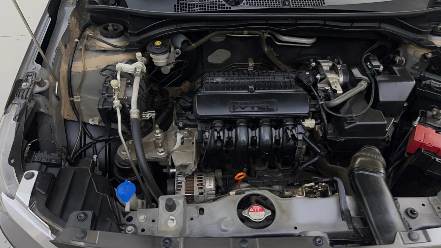 Used 2025 honda Amaze 2nd Generation VX 1.2 Petrol CVT Petrol Automatic engine ENGINE RIGHT SIDE VIEW