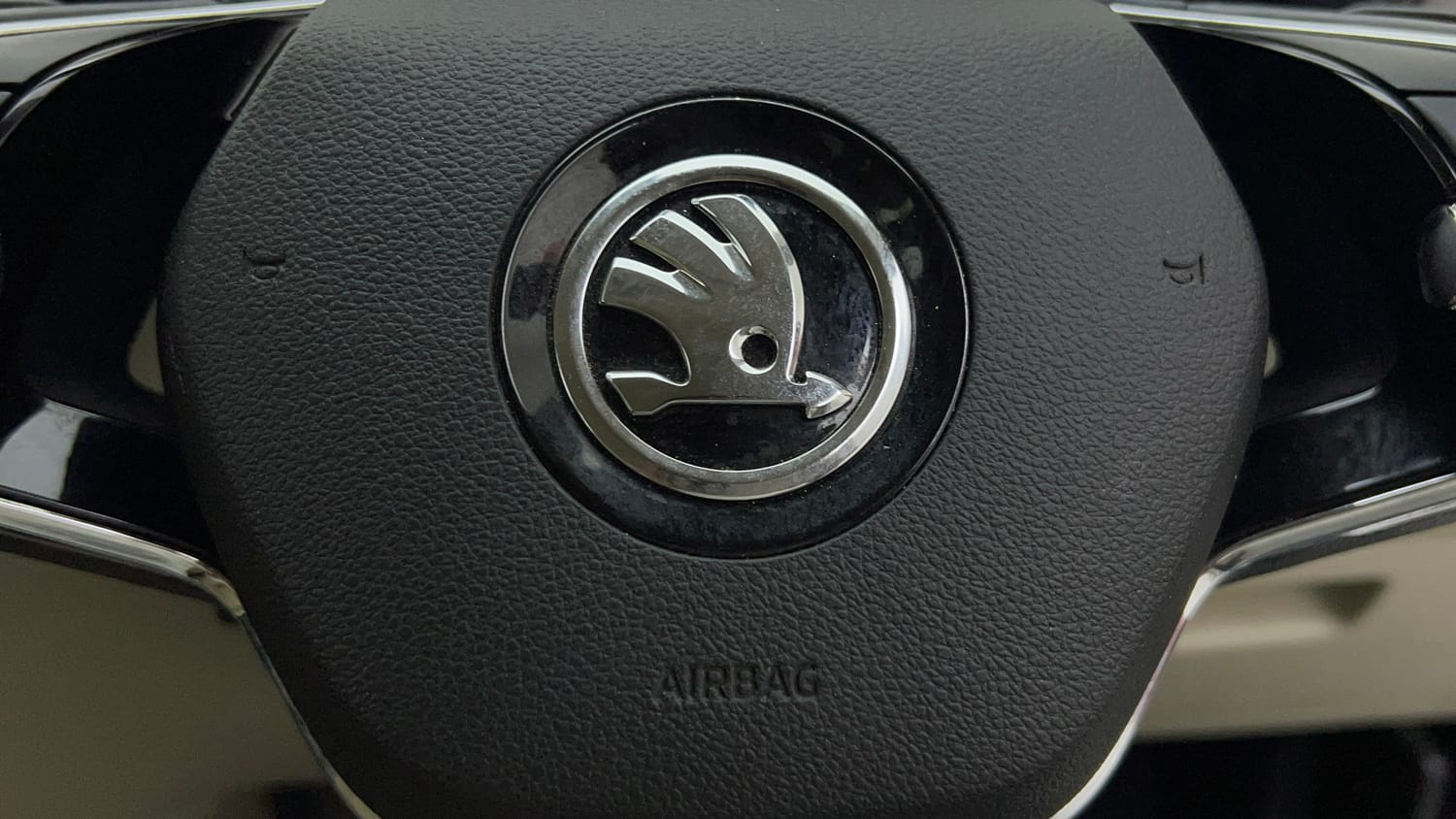 Used 2022 Skoda Slavia Ambition 1.0L TSI AT Petrol Automatic top_features Airbags
