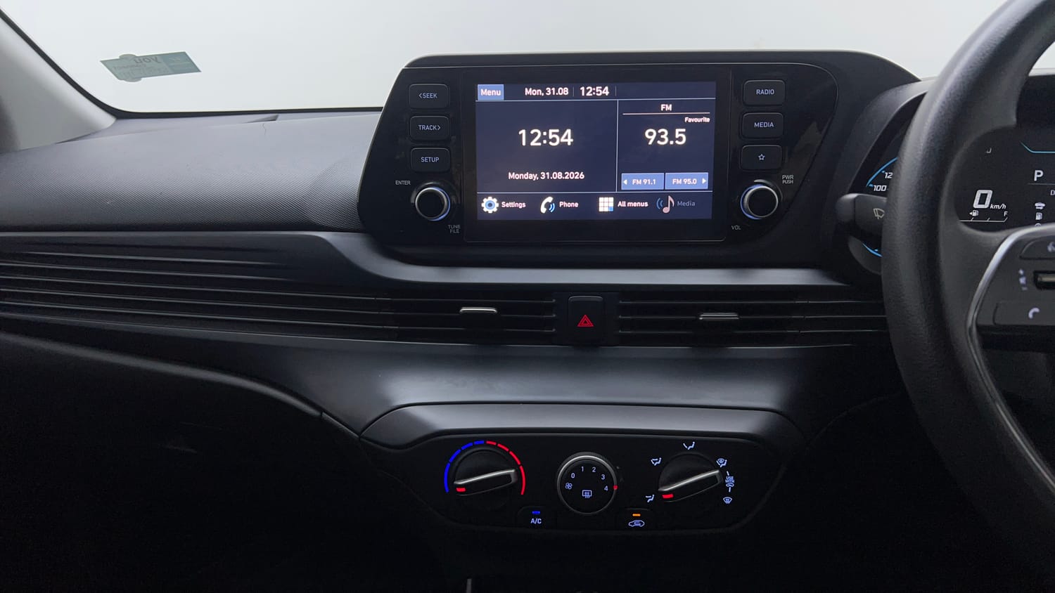 Used 2023 Hyundai i20 Sportz 1.2 IVT Petrol Automatic top_features Integrated (in-dash) music system