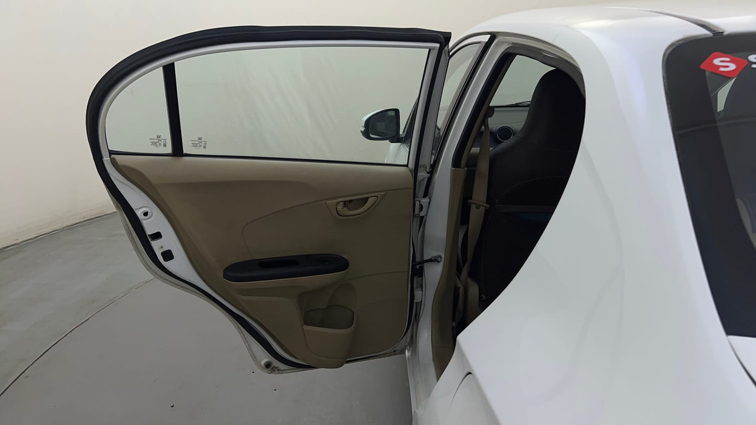 Used 2016 Honda Amaze 1.2 S i-VTEC Petrol Manual interior LEFT REAR DOOR OPEN VIEW