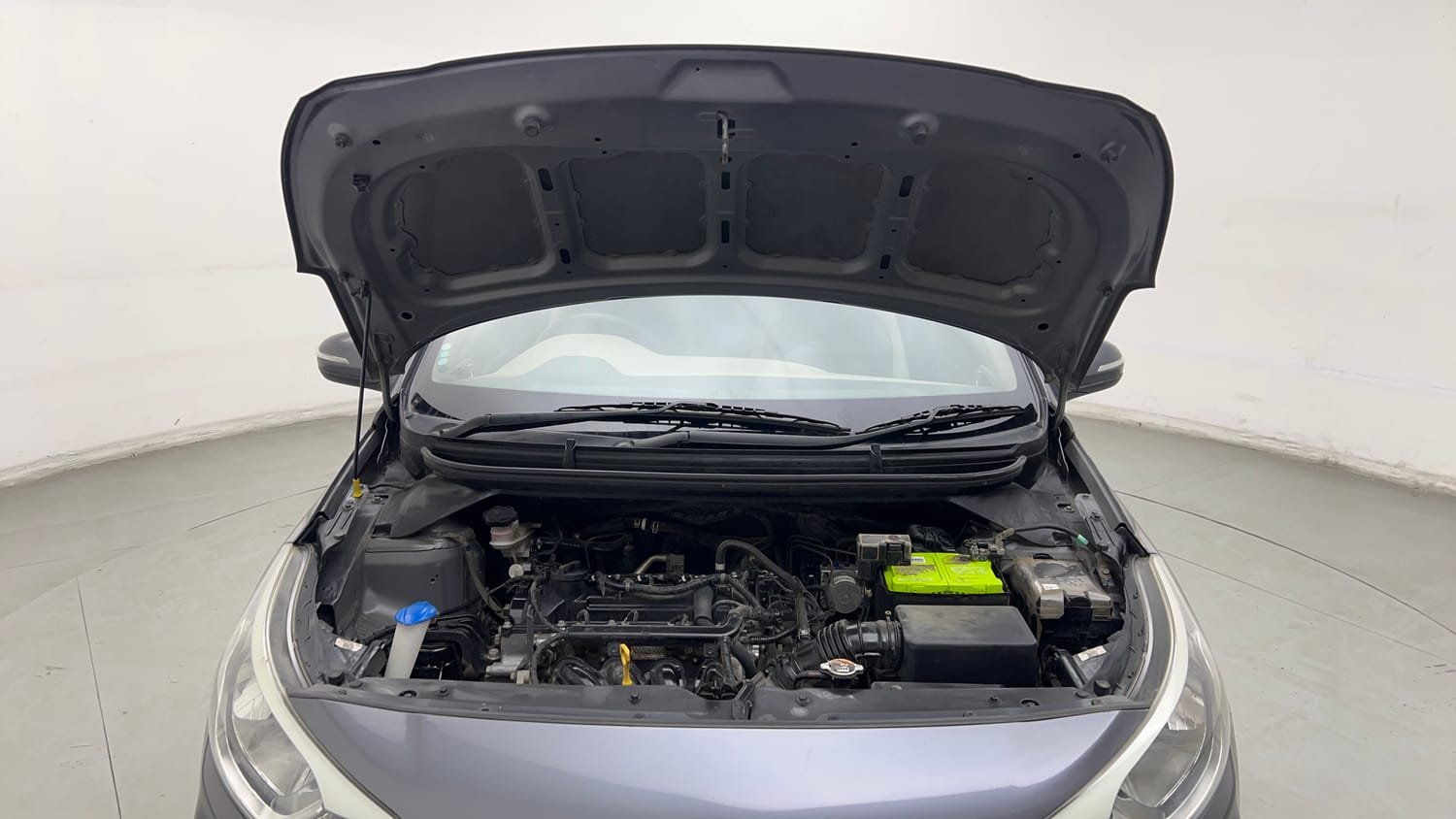 Used 2020 Hyundai Elite i20 Sportz Plus 1.2 Petrol Manual engine ENGINE & BONNET OPEN FRONT VIEW