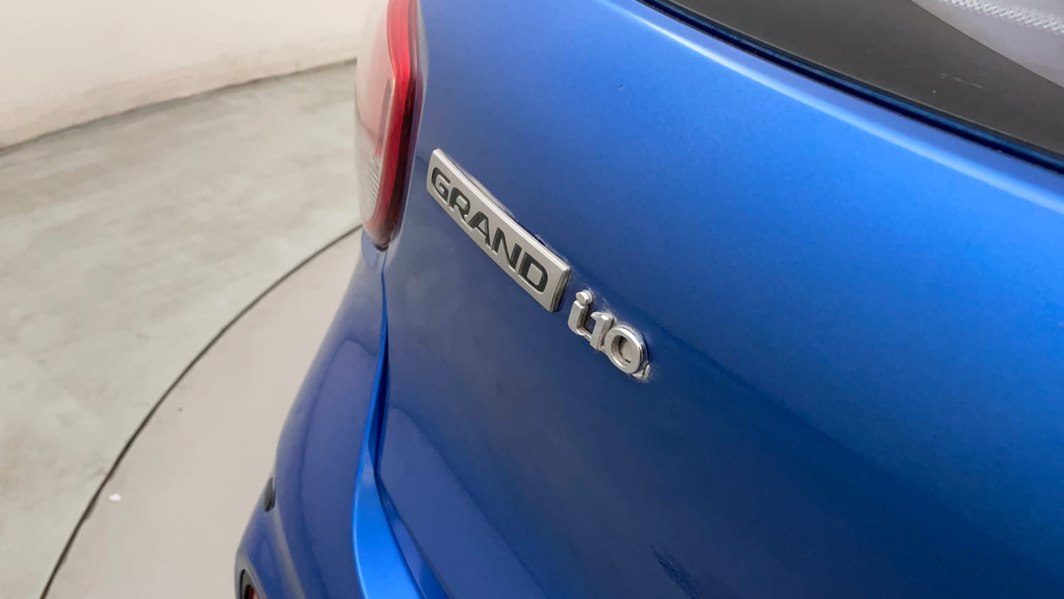 Used 2018 Hyundai Grand i10 Magna 1.2 Kappa VTVT Petrol Manual dents MINOR SCRATCH