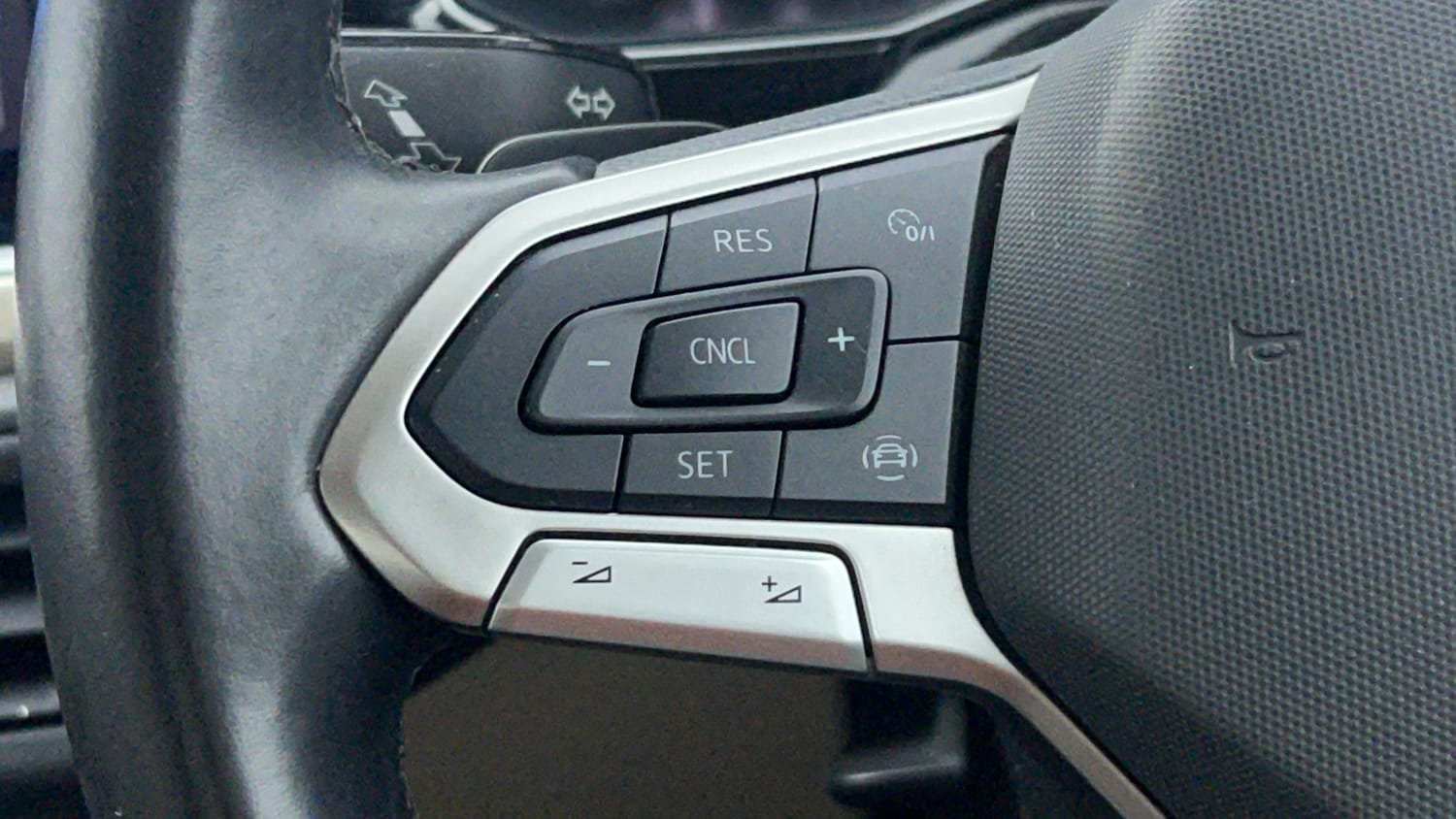 Used 2024 Volkswagen Virtus Topline 1.0 TSI AT Petrol Automatic top_features Cruise control