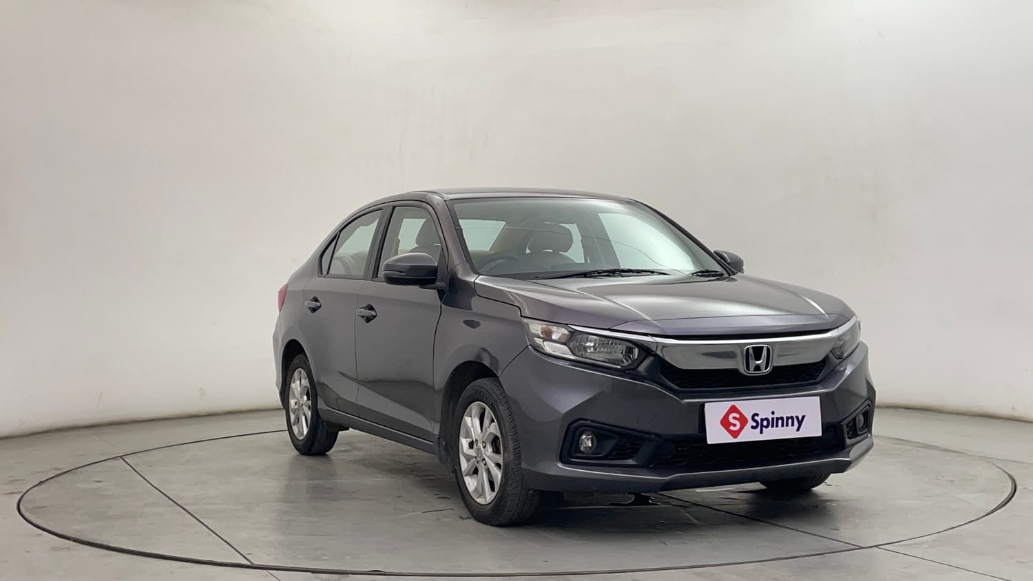 Used 2021 Honda Amaze 1.2 VX CVT Petrol Petrol Automatic exterior RIGHT FRONT CORNER VIEW