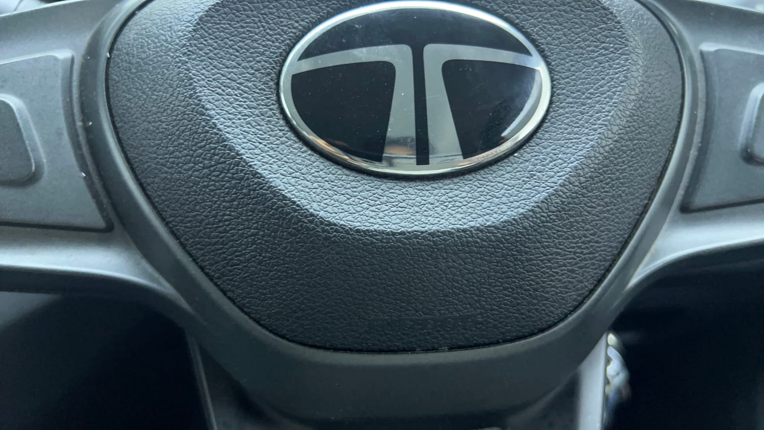 Used 2024 Tata Punch Pure CNG Cng Manual top_features Airbags