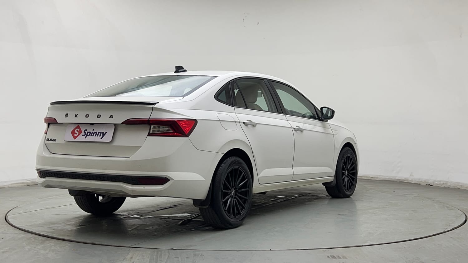 Used 2022 Skoda Slavia Ambition 1.0L TSI AT Petrol Automatic exterior RIGHT REAR CORNER VIEW